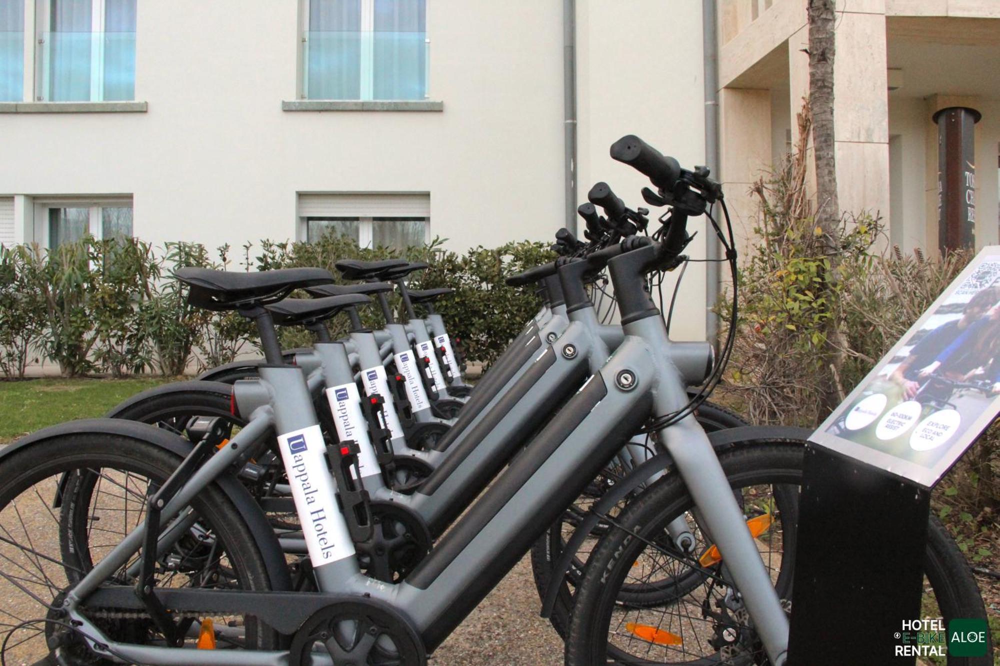Toscana Charme Resort Tirrenia Dış mekan fotoğraf Electric bicycles in France