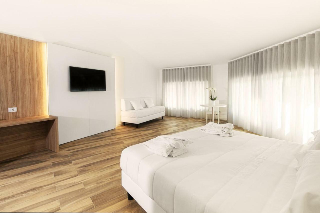 Toscana Charme Resort Tirrenia Dış mekan fotoğraf A bedroom